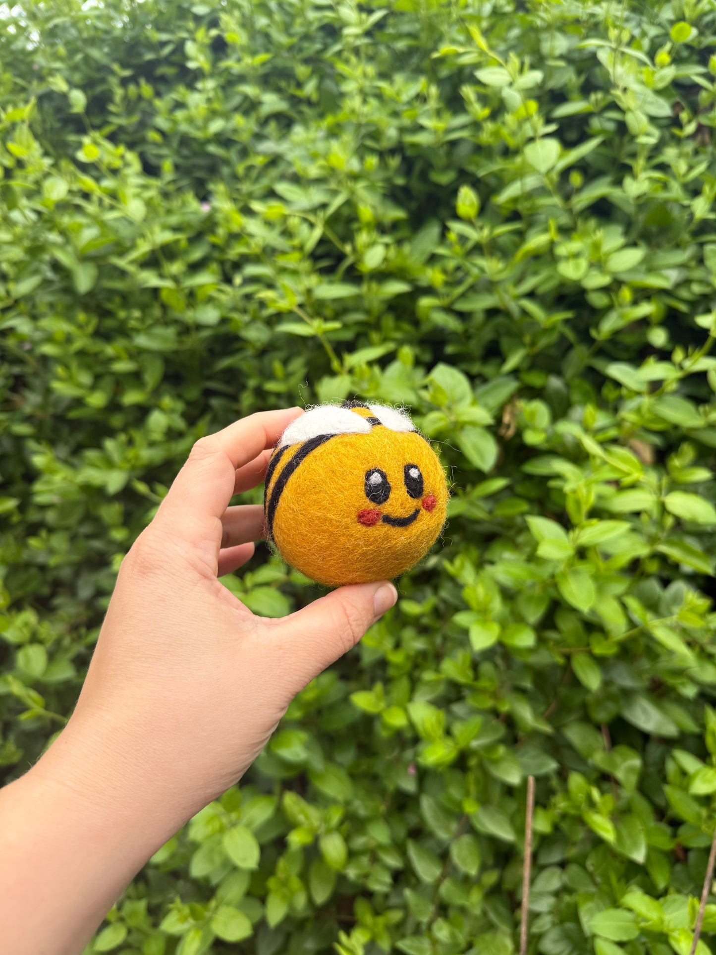 Busy Bee Wool Dryer Ball