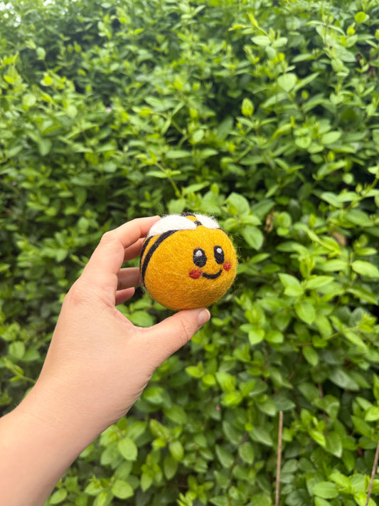 Busy Bee Wool Dryer Ball