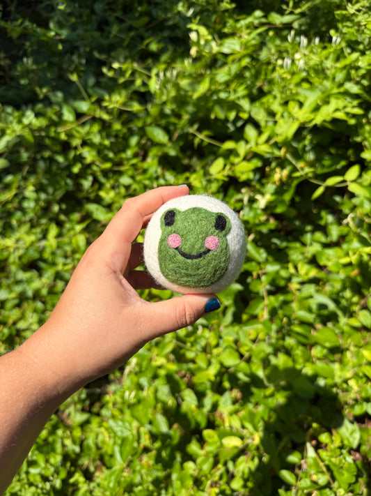 Frog Wool Dryer Ball